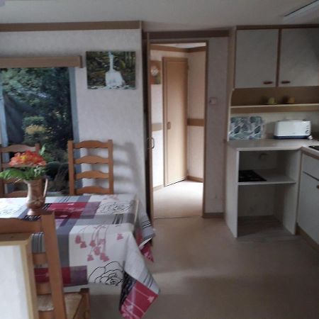 Mobile Home Le Clos De See Chérencé-le-Roussel Exteriör bild